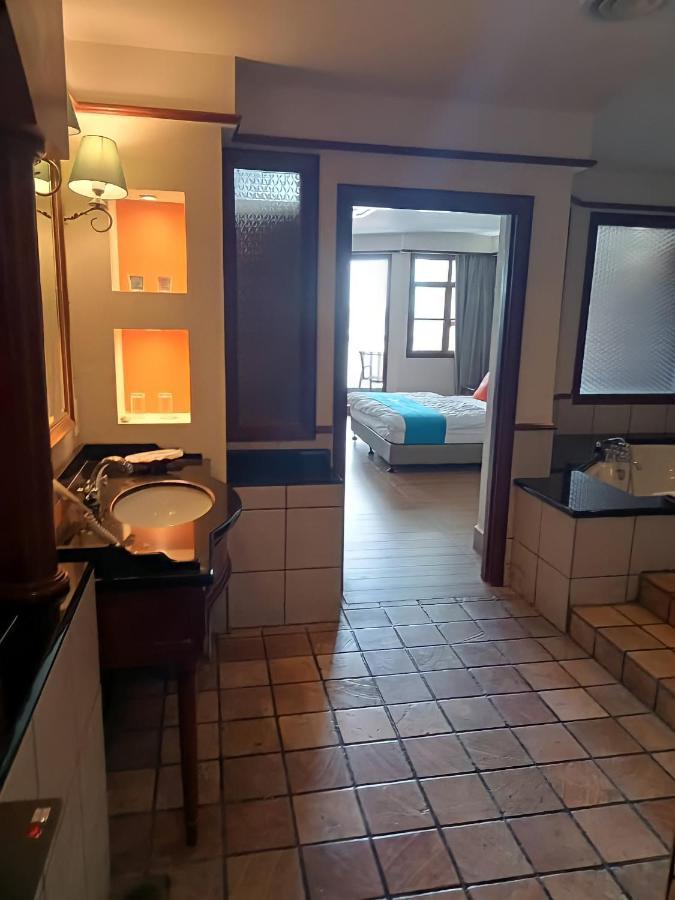 ホテル Seaview Gateway - Private Owner ポートディクソン エクステリア 写真